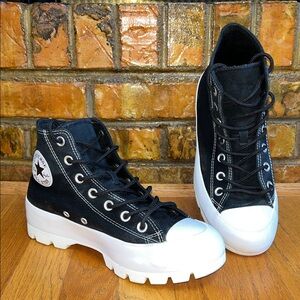 Converse Chuck Taylor All Star Lugged High Top Black/White Women's Size 8
